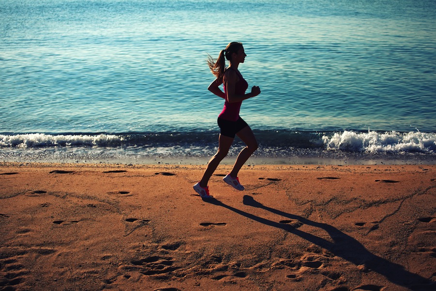 Mantener la forma en la playa en 15 minutos