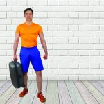 Haz las maletas, que vamos a entrenar: ejercicios de fuerza en casa con una maleta